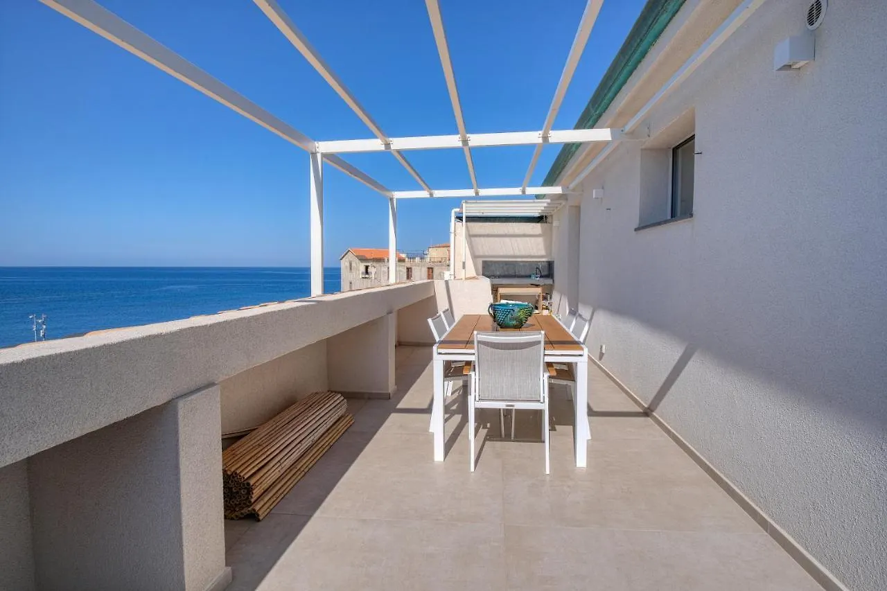 Terrazza Bellaera Apartment Cefalu