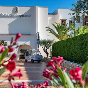 4* Hotell Baia Del Capitano